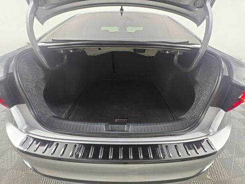 Used 2025 Volkswagen Jetta SE FWD image 16