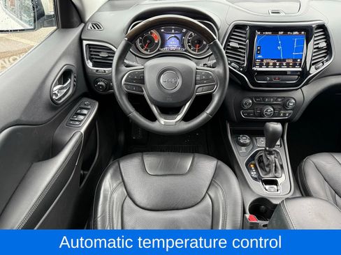 Used 2019 Jeep Cherokee Overland image 28