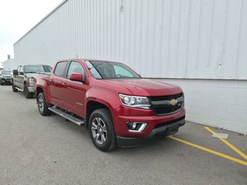 Used 2015 Chevrolet Colorado Z71 image 3