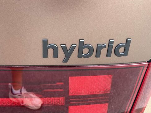 Used 2025 Hyundai Santa Fe Calligraphy FWD image 10