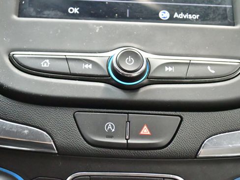 Used 2023 Chevrolet Equinox LS w/ LS Convenience Package image 26