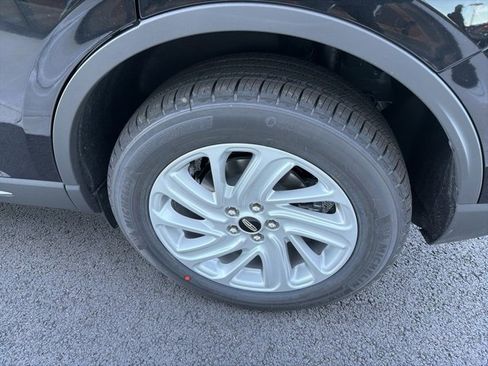 New 2026 Lincoln Corsair Premiere image 6