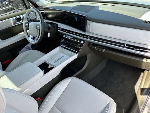New 2025 Hyundai Santa Fe Calligraphy FWD image 19
