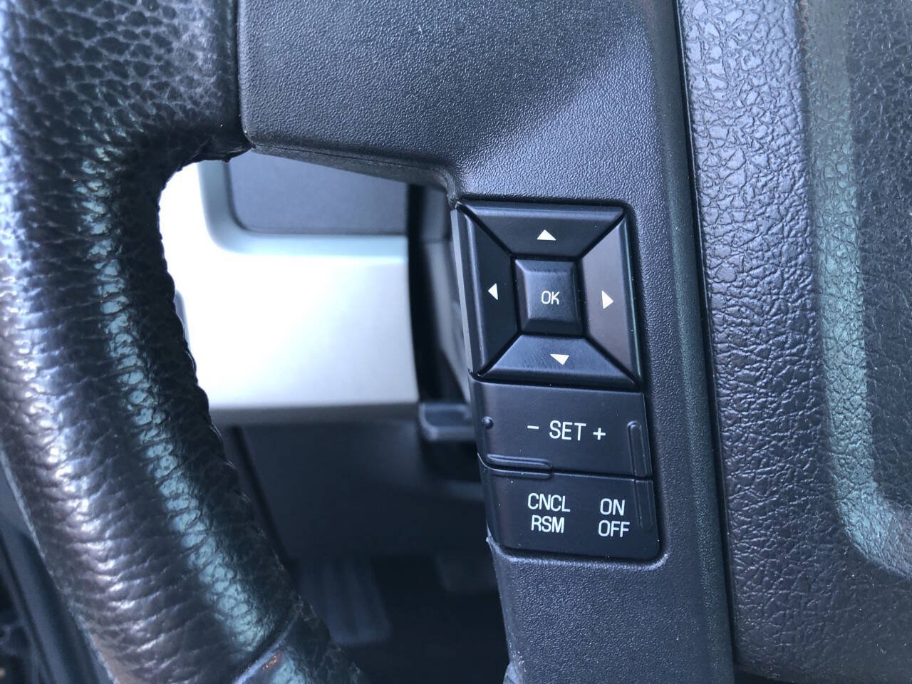 Used 2012 Ford F150 Lariat w/ Lariat Chrome Pkg AWD/4WD image 24