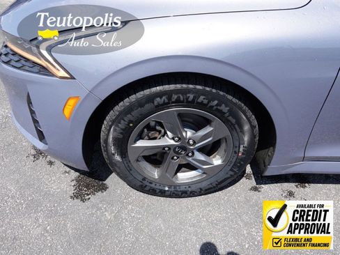 Used 2021 Kia K5 LXS FWD image 5