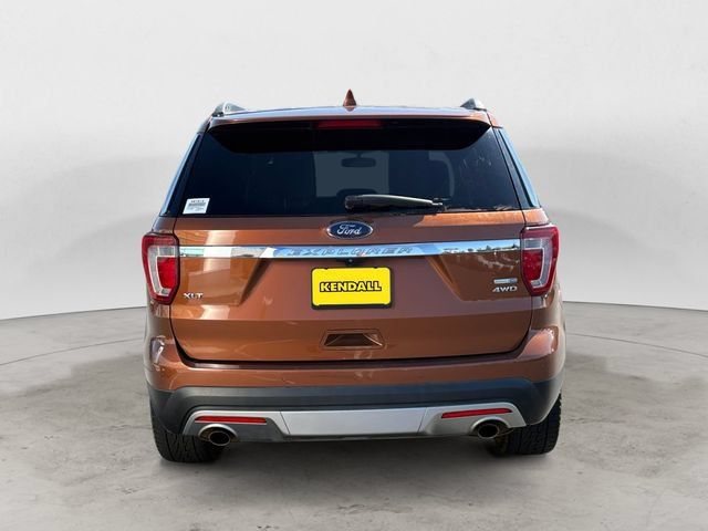 Used 2017 Ford Explorer XLT w/ Equipment Group 201A AWD/4WD image 6