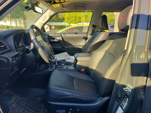 Used 2024 Toyota 4Runner TRD Off-Road Premium image 30