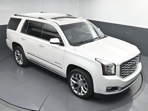 Used 2019 GMC Yukon Denali w/ Denali Ultimate Package image 32