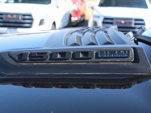 Used 2023 RAM 1500 Laramie image 12