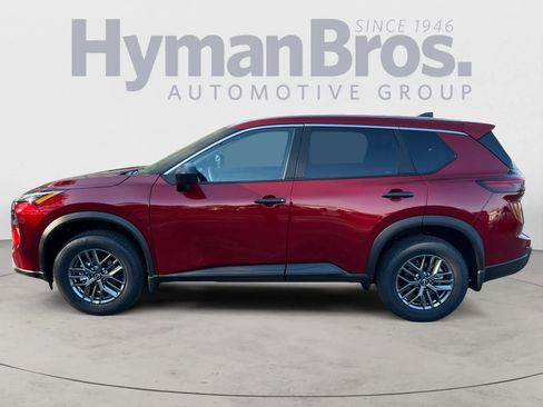 Used 2025 Nissan Rogue S image 7