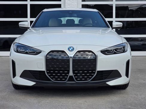 Used 2023 BMW i4 eDrive35 w/ Premium Package RWD image 10