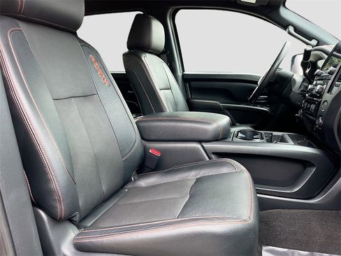 Used 2021 Nissan Titan PRO-4X w/ Pro-4x Convenience Package image 24