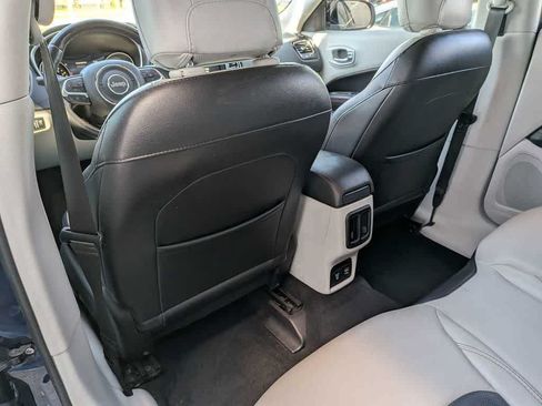Certified 2018 Jeep Compass Limited w/ Navigation Group FWD image 17