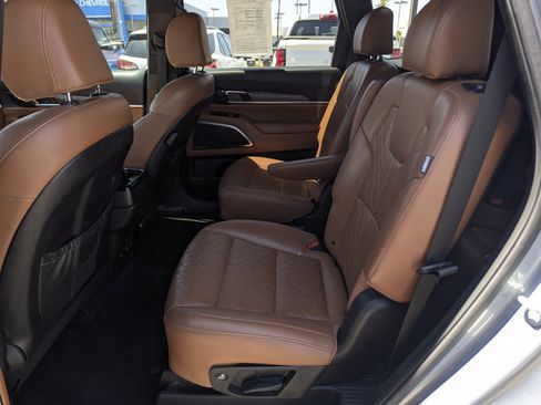Used 2024 Kia Telluride SX Prestige X-Line AWD/4WD image 8