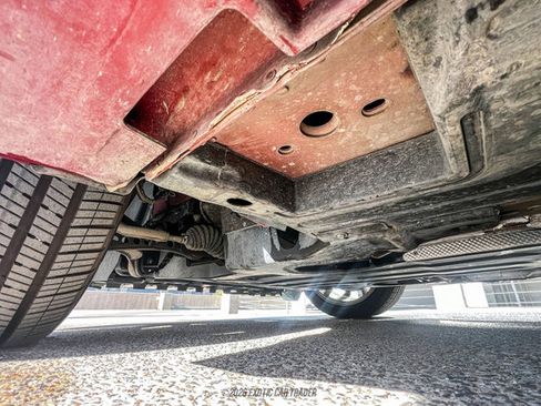 Used 2012 Jaguar XJ image 98