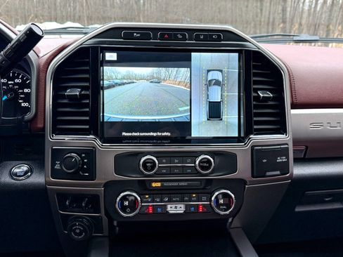 Certified 2022 Ford F350 Platinum w/ Tremor Off-Road Package image 24