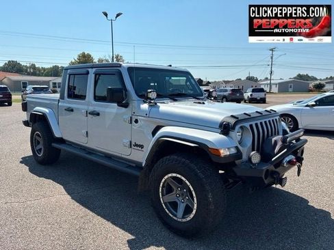 Used 2023 Jeep Gladiator Sport AWD/4WD image 11
