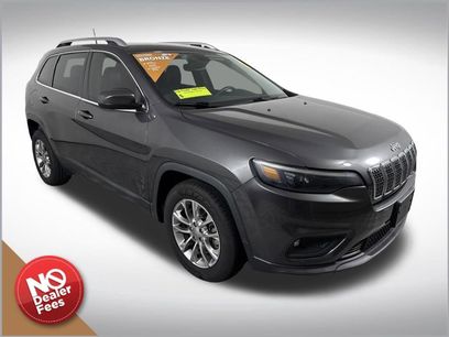 Used 2019 Jeep Cherokee Latitude Plus w/ Comfort/Convenience Group