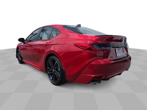 Used 2025 Toyota Camry XSE FWD image 6