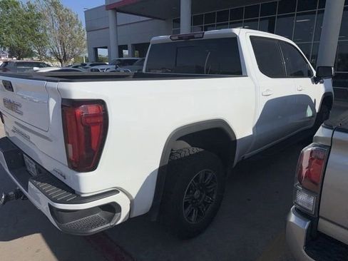 Used 2024 GMC Sierra 1500 AT4 w/ Technology Package image 8