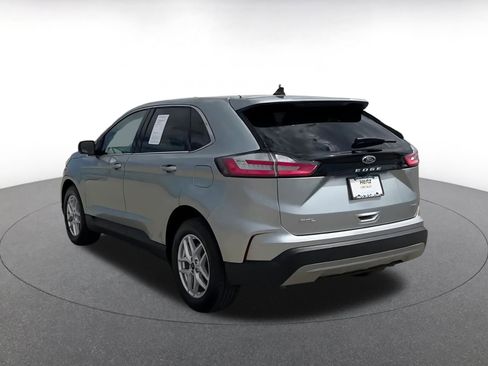 Used 2024 Ford Edge SEL image 11