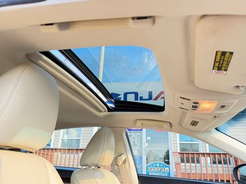 Used 2015 Lexus ES 350 w/ Luxury Package FWD image 49