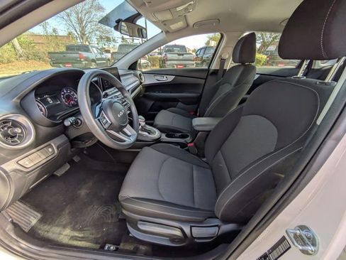 Used 2024 Kia Forte LXS image 21