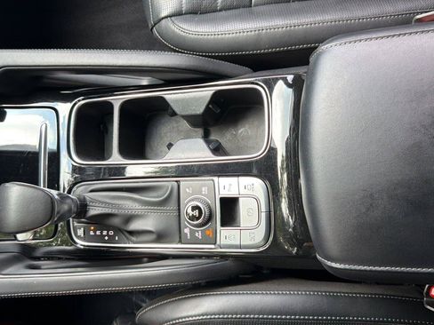 Used 2022 Kia Telluride SX w/ SX Prestige Package AWD/4WD image 16