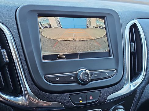 Used 2024 Chevrolet Equinox LT AWD/4WD image 18