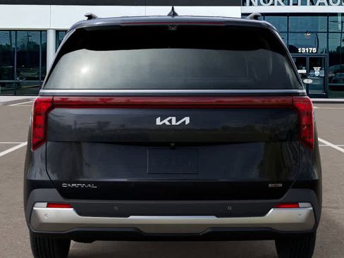 New 2026 Kia Carnival SX image 13