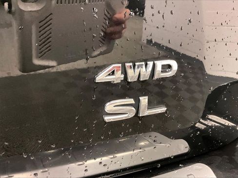 Used 2017 Nissan Pathfinder SL image 7