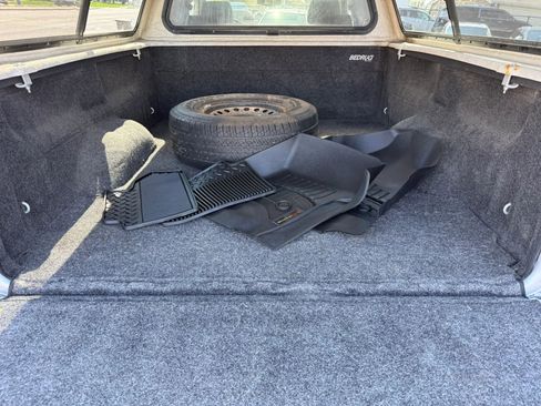 Used 2017 Chevrolet Silverado 1500 Custom w/ Custom Convenience Package image 8