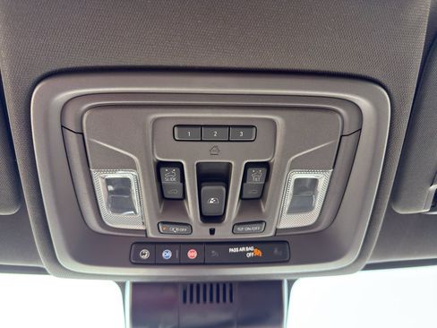 Used 2024 GMC Sierra 1500 Denali AWD/4WD image 20