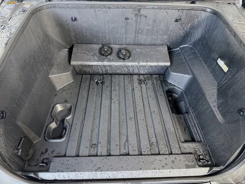 Used 2026 Chevrolet Silverado EV LT AWD/4WD image 39