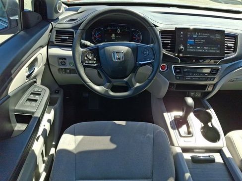 Used 2020 Honda Pilot EX image 11