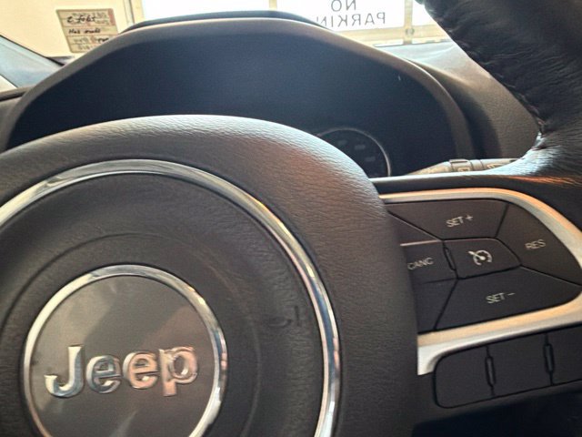 Used 2021 Jeep Renegade Trailhawk w/ Sun & Sound Group AWD/4WD image 34