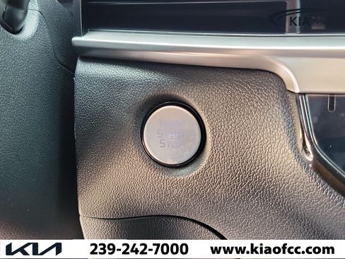 New 2026 Kia Sorento LX FWD image 30