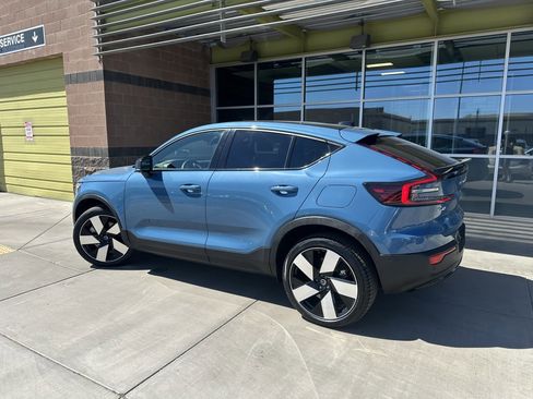 Used 2023 Volvo C40 P8 Recharge Ultimate image 4