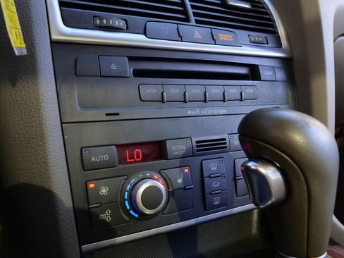 Used 2008 Audi Q7 3.6 Premium image 11