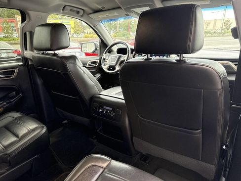 Used 2017 GMC Yukon Denali image 24