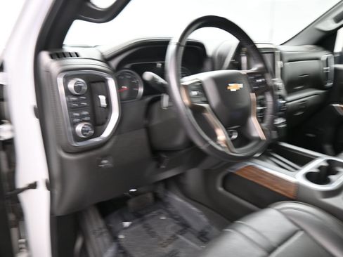 Used 2022 Chevrolet Silverado 2500 High Country AWD/4WD image 12