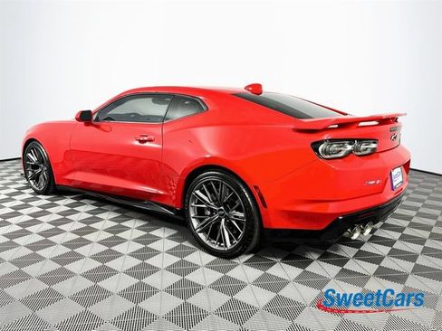 Used 2022 Chevrolet Camaro ZL1 RWD image 5