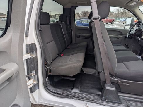 Used 2013 Chevrolet Silverado 2500 W/T w/ Snow Plow Prep Package image 13