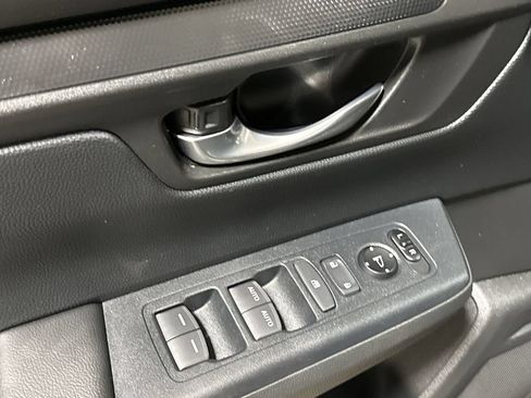 Used 2025 Honda CR-V EX image 21