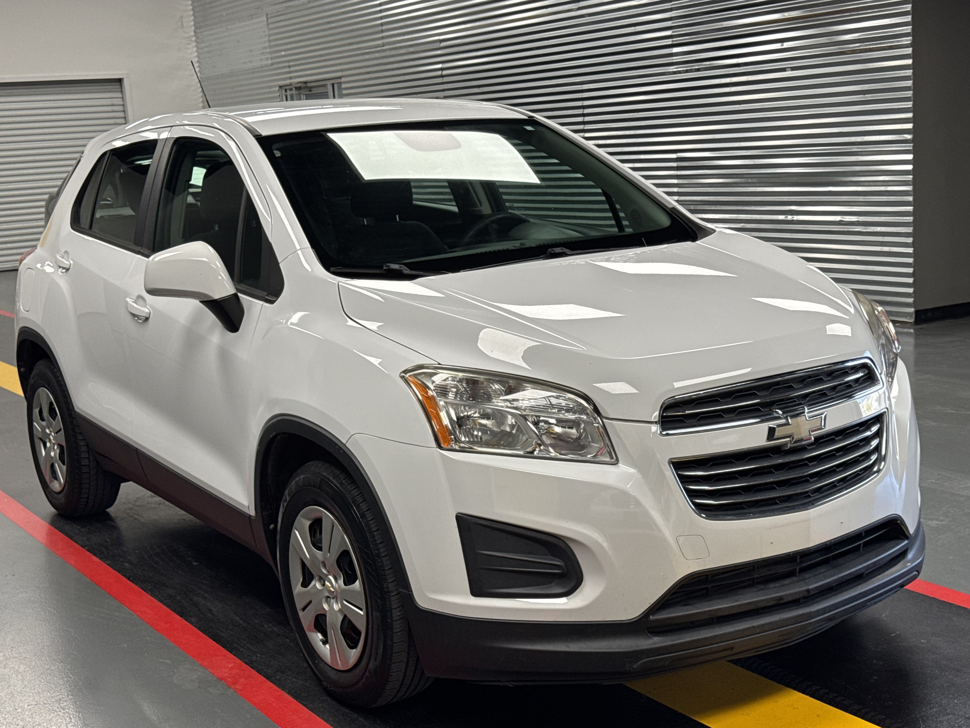 Used 2016 Chevrolet Trax LS FWD image 5