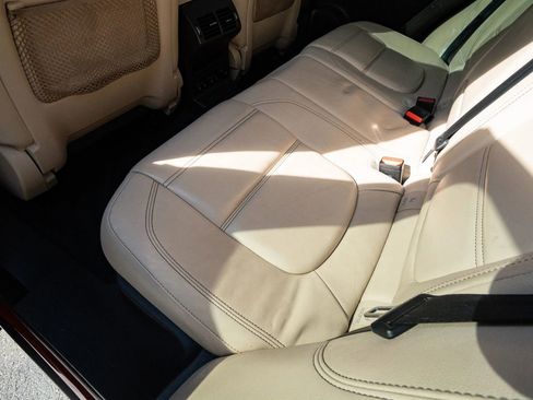 Used 2017 Jaguar F-PACE Prestige AWD/4WD image 14