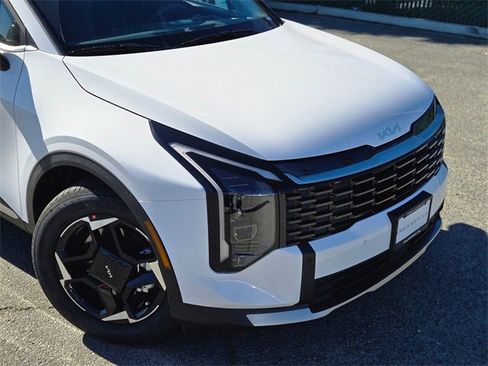 New 2026 Kia Sportage EX image 3