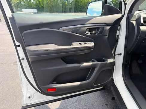Used 2018 Honda Pilot EX-L image 18