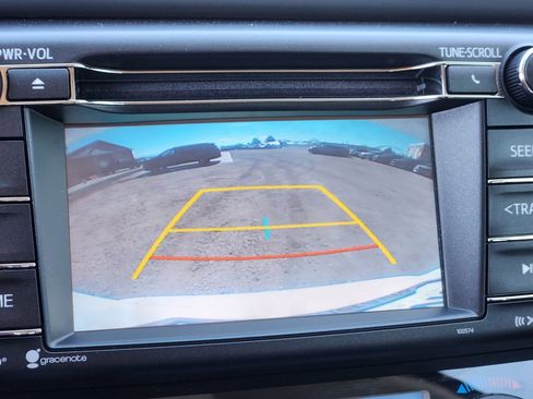 Used 2016 Toyota RAV4 XLE image 22