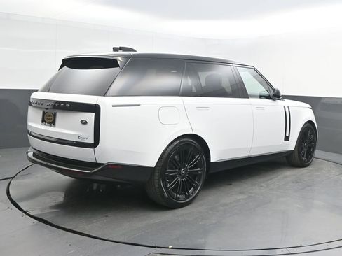 Used 2022 Land Rover Range Rover Long Wheelbase SE AWD/4WD image 7